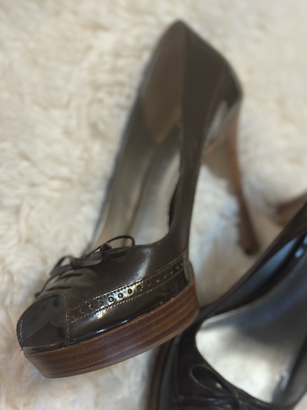 Marc Fisher Brown Leather Peep Toe Platform Heels Size 8 Classic Work Pumps - Picture 4 of 16